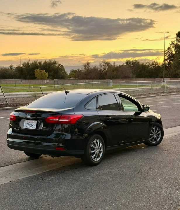 2017 Ford Focus 3rd Gen - Image 4 of 18