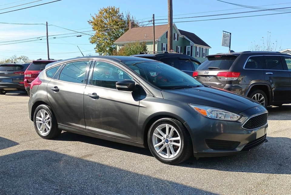 2017 Ford Focus 3rd Gen - Image 2 of 8