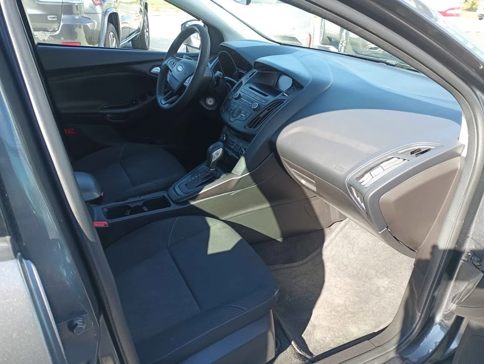 2017 Ford Focus 3rd Gen - Image 6 of 8
