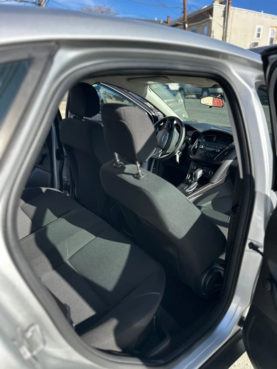 2017 Ford Focus 3rd Gen - Image 8 of 19