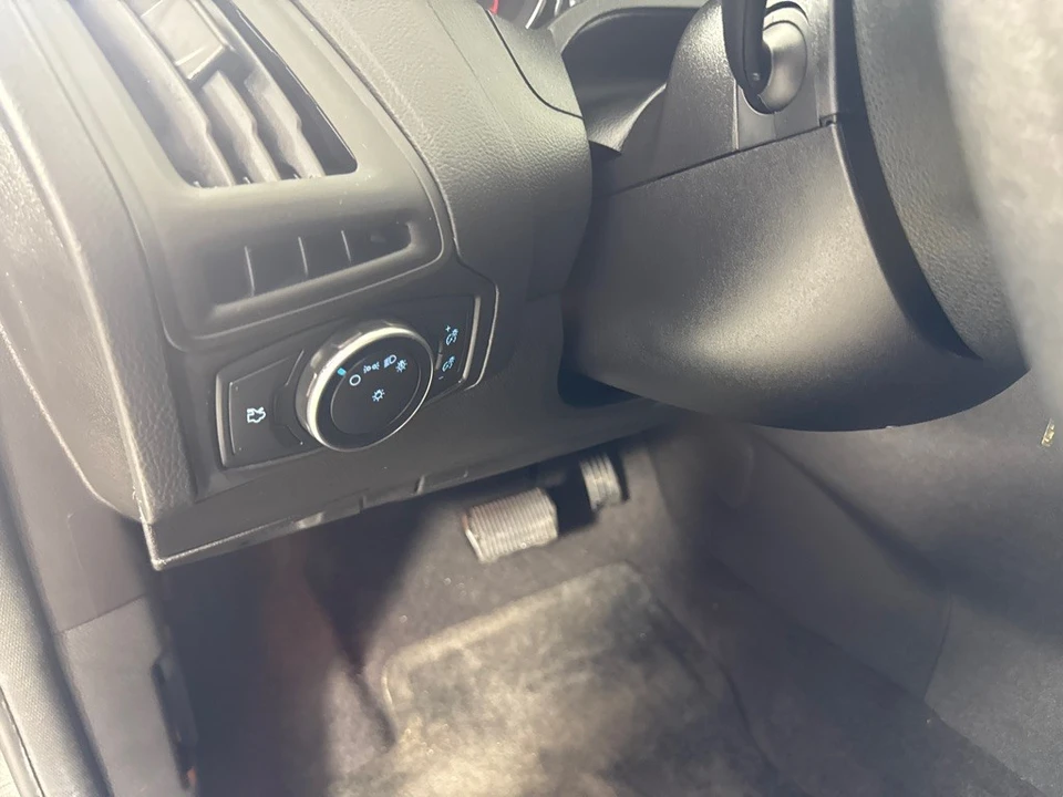 2017 Ford Focus 3rd Gen - Image 15 of 21