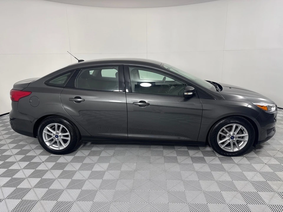 2017 Ford Focus 3rd Gen - Image 4 of 21