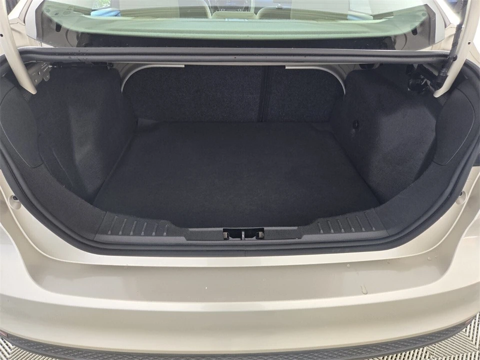 2017 Ford Focus 3rd Gen - Image 10 of 12