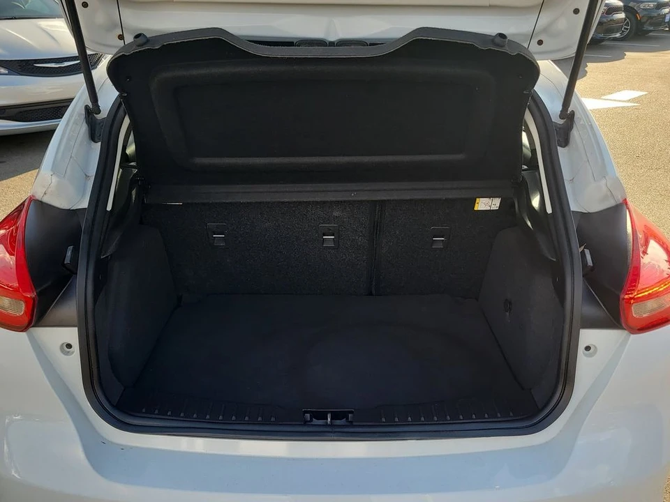 2017 Ford Focus 3rd Gen - Image 8 of 12