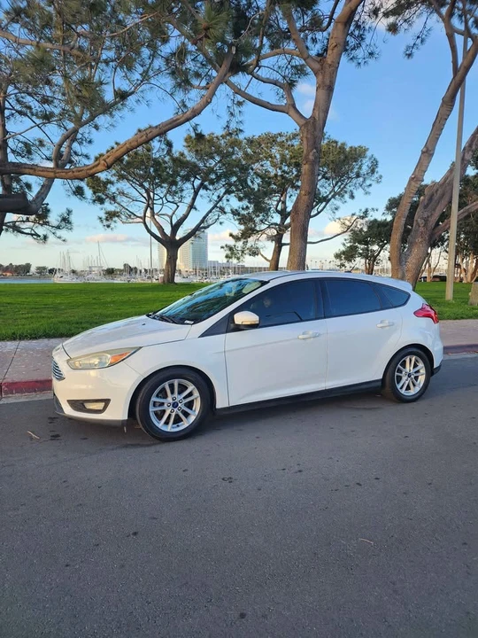 2017 Ford Focus 3rd Gen - Image 5 of 9
