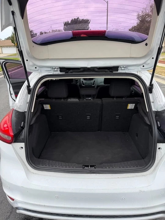 2017 Ford Focus 3rd Gen - Image 5 of 6
