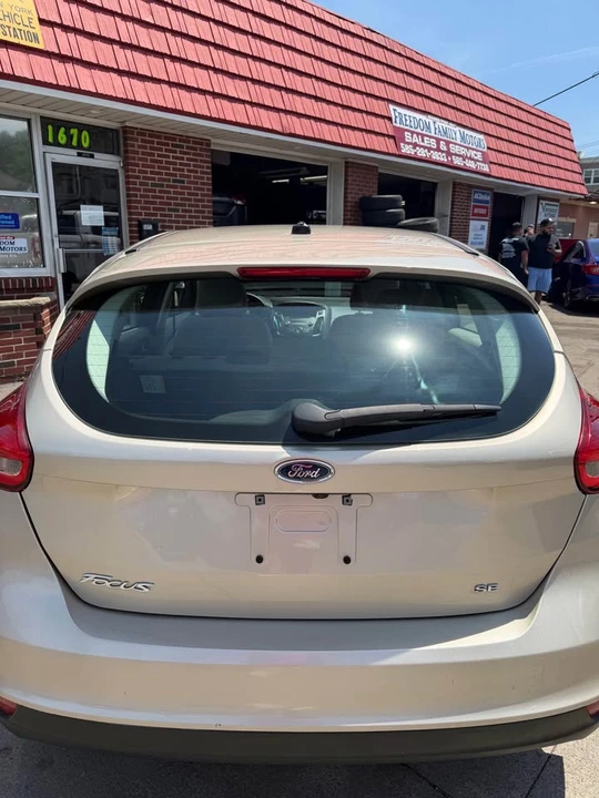 2017 Ford Focus 3rd Gen - Image 6 of 11