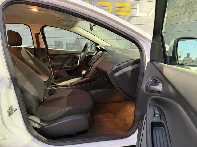 2017 Ford Focus 3rd Gen - Image 11 of 17