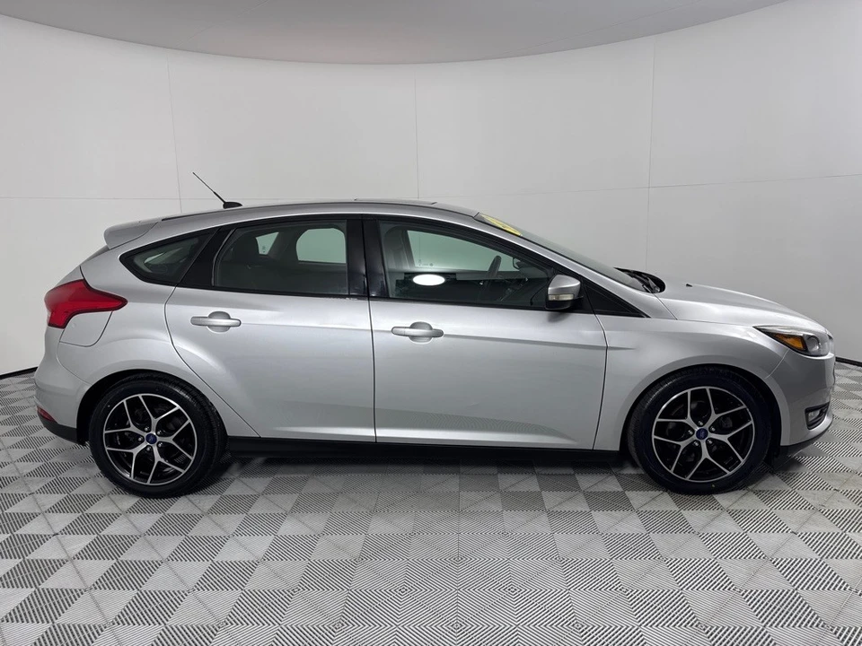 2017 Ford Focus 3rd Gen - Image 4 of 12