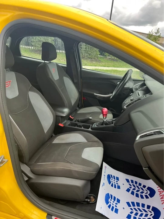 2017 Ford Focus ST 3rd Gen - Image 6 of 10