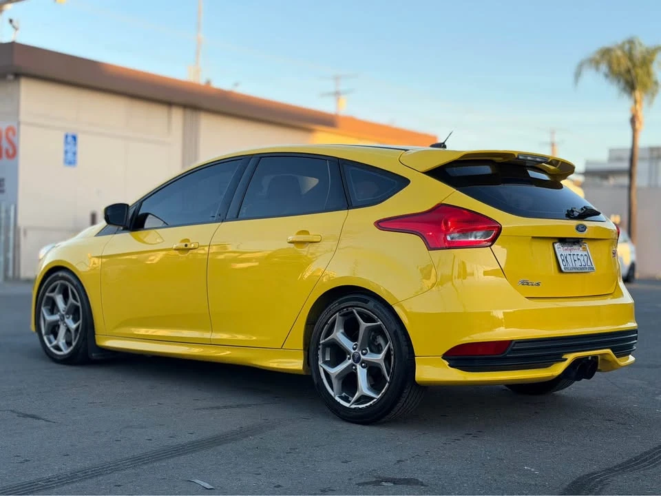 2017 Ford Focus ST 3rd Gen - Image 6 of 20