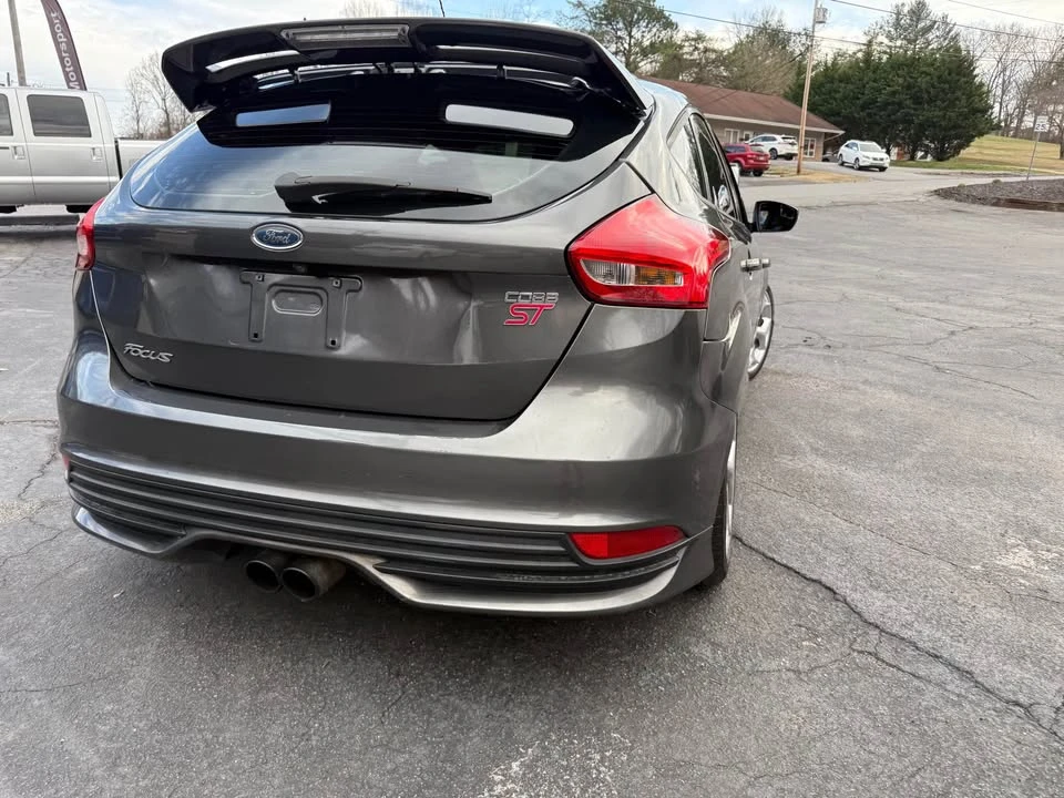 2017 Ford Focus ST 3rd Gen - Image 5 of 20