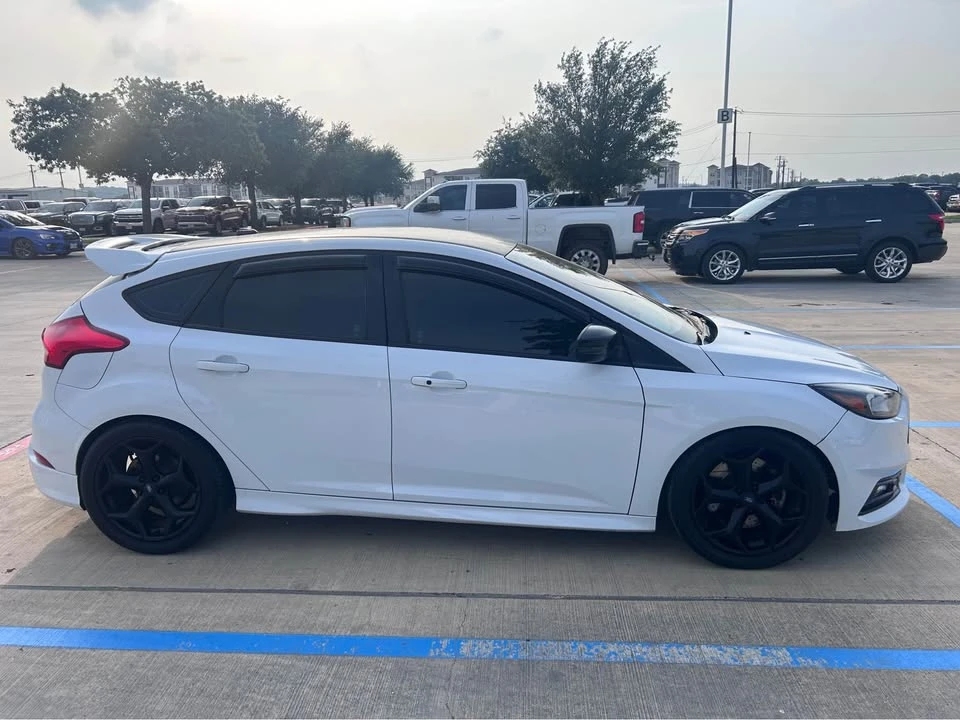 2017 Ford Focus ST 3rd Gen - Image 6 of 14