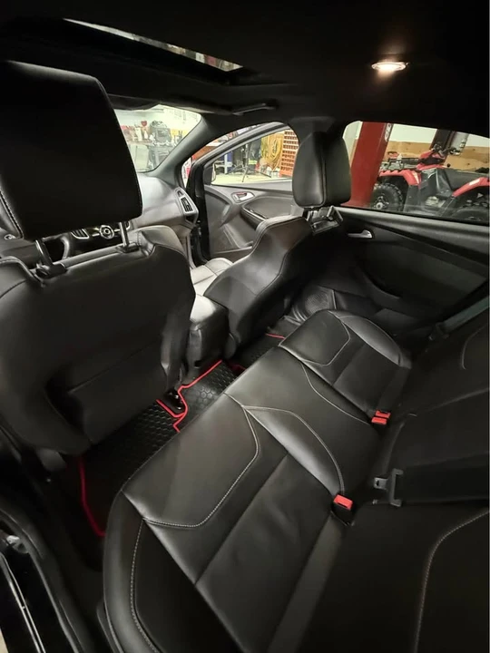 2017 Ford Focus ST 3rd Gen - Image 4 of 5