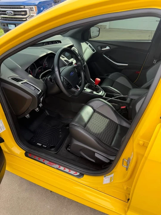 2017 Ford Focus ST 3rd Gen - Image 8 of 15