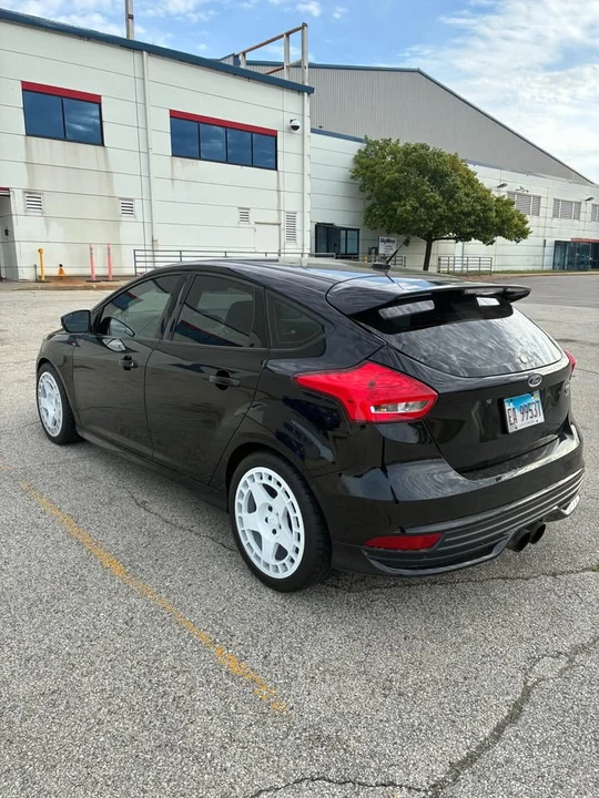 2017 Ford Focus ST 3rd Gen - Image 6 of 14