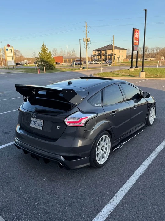 2017 Ford Focus ST 3rd Gen - Image 4 of 13