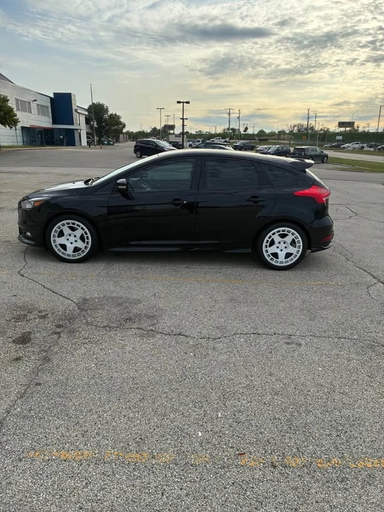 2017 Ford Focus ST 3rd Gen - Image 4 of 14