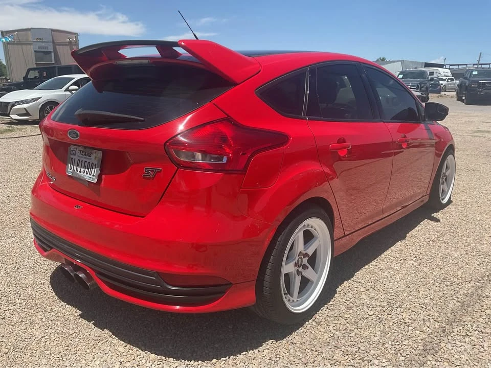 2017 Ford Focus ST 3rd Gen - Image 9 of 14
