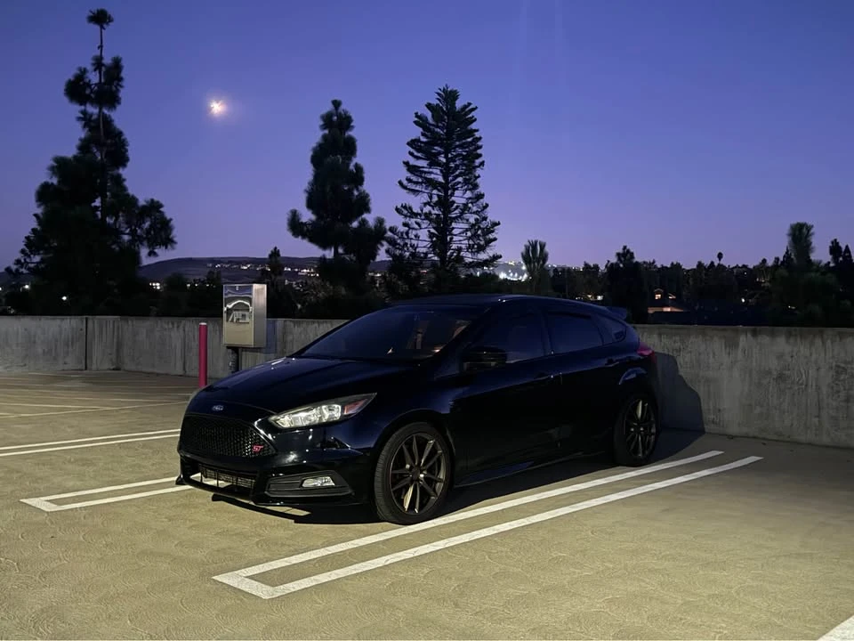 2017 Ford Focus ST 3rd Gen - Image 3 of 8