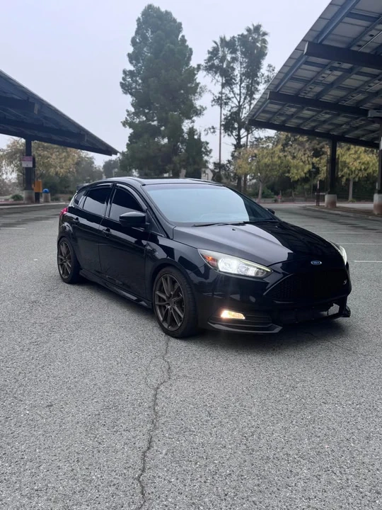 2017 Ford Focus ST 3rd Gen - Image 2 of 8