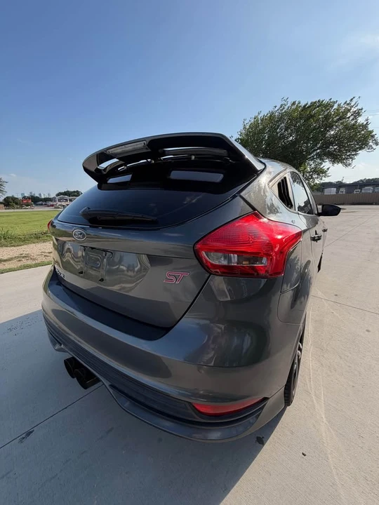 2017 Ford Focus ST 3rd Gen - Image 6 of 18