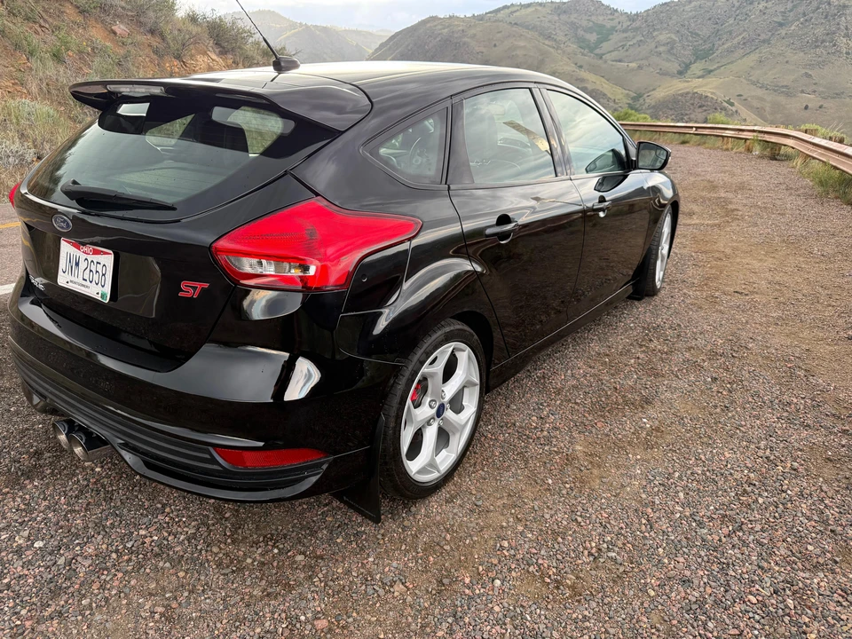 2017 Ford Focus ST 3rd Gen - Image 19 of 31