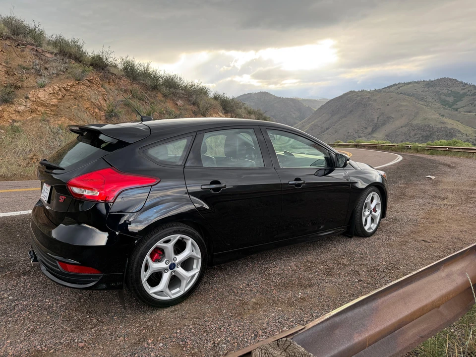 2017 Ford Focus ST 3rd Gen - Image 20 of 31