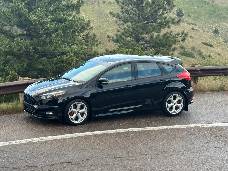 2017 Ford Focus ST 3rd Gen - Image 9 of 31