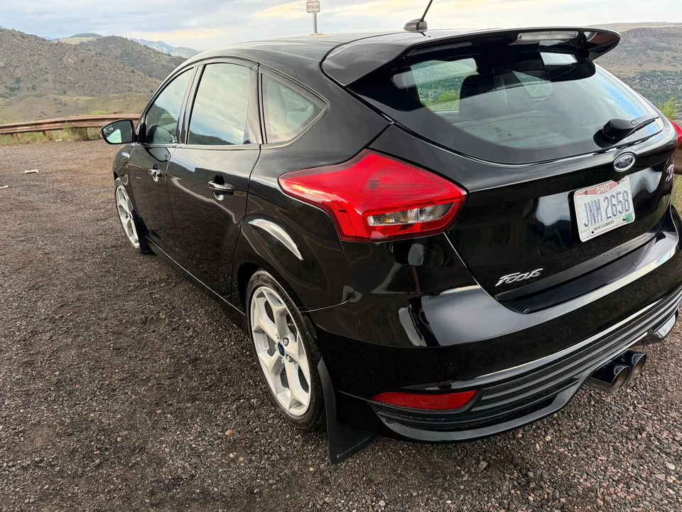 2017 Ford Focus ST 3rd Gen - Image 29 of 31