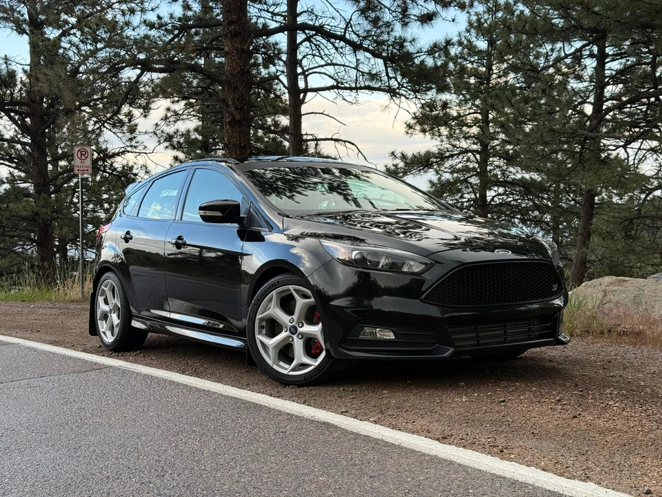 2017 Ford Focus ST 3rd Gen - Image 15 of 31