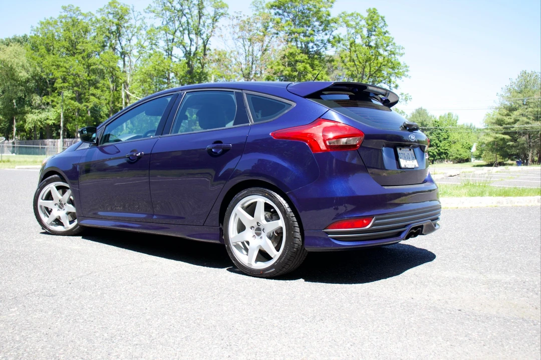 2017 Ford Focus ST 3rd Gen - Image 11 of 31