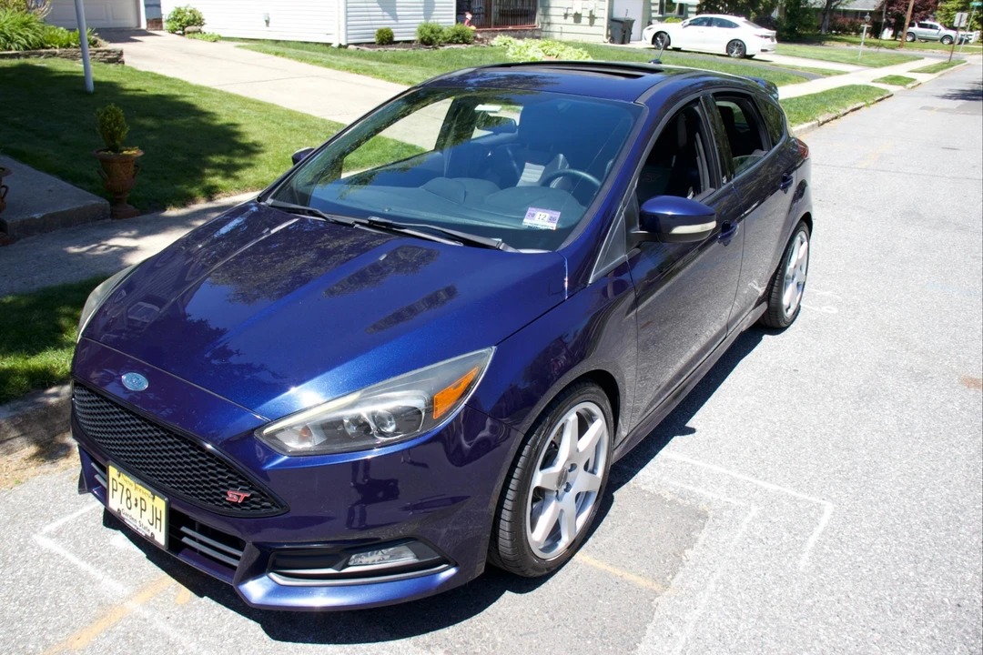2017 Ford Focus ST 3rd Gen - Image 7 of 31