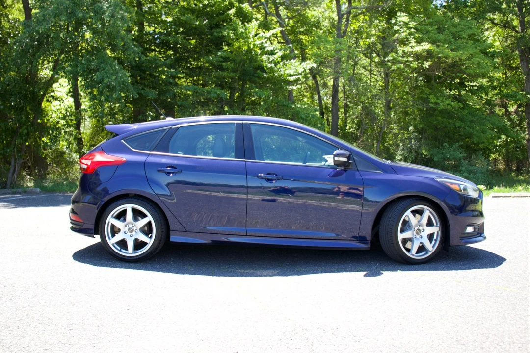 2017 Ford Focus ST 3rd Gen - Image 14 of 31