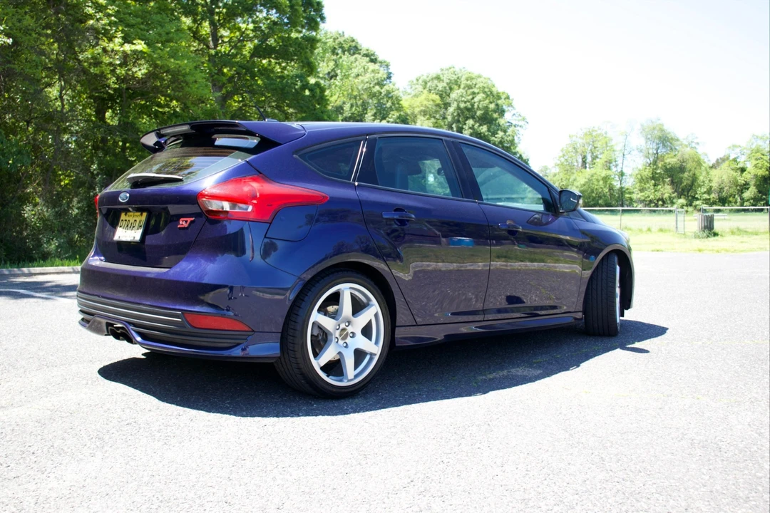 2017 Ford Focus ST 3rd Gen - Image 13 of 31