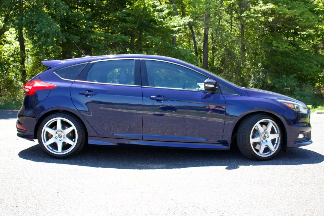 2017 Ford Focus ST 3rd Gen - Image 3 of 31