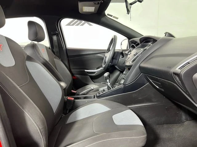 2017 Ford Focus ST 3rd Gen - Image 4 of 5