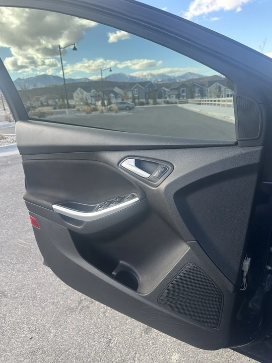 2017 Ford Focus 3rd Gen - Image 8 of 16