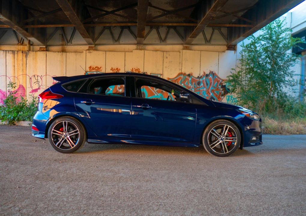 2017 Ford Focus 3rd Gen - Image 2 of 31