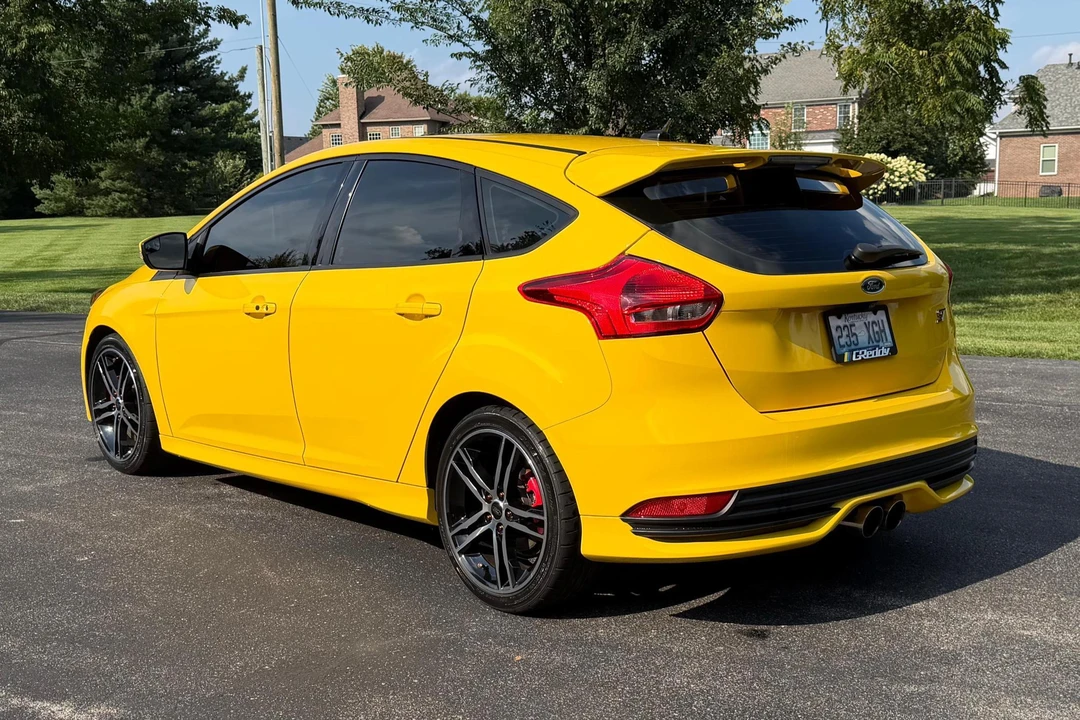 2017 Ford Focus ST 3rd Gen - Image 4 of 31