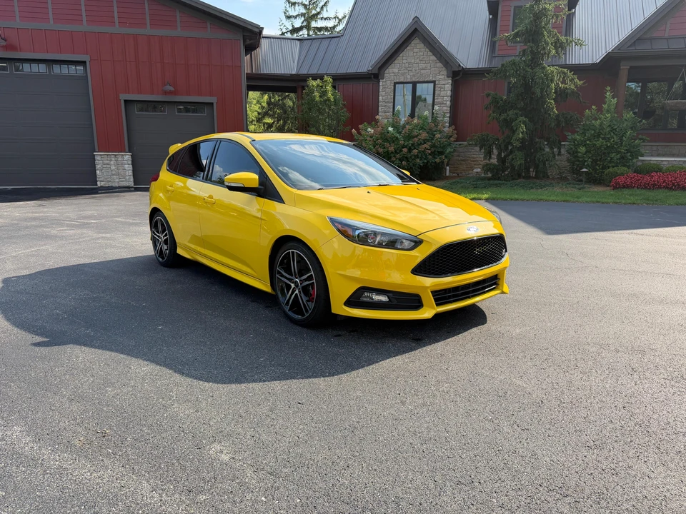 2017 Ford Focus ST 3rd Gen - Image 9 of 31