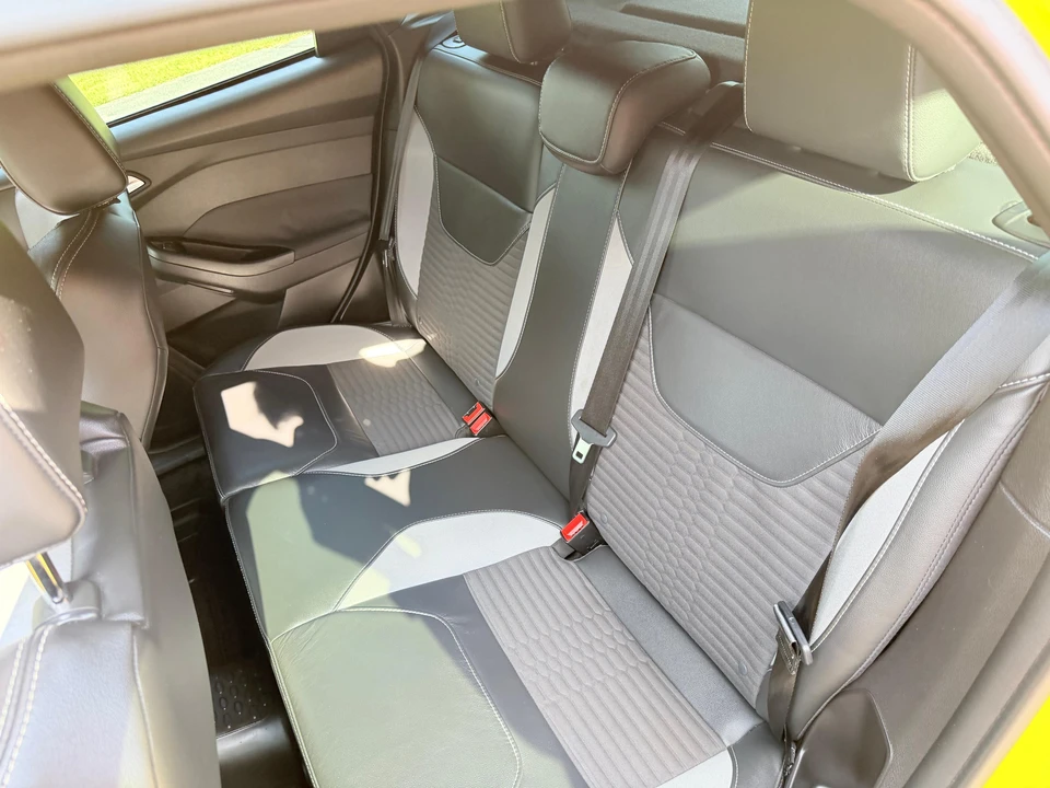2017 Ford Focus ST 3rd Gen - Image 28 of 31