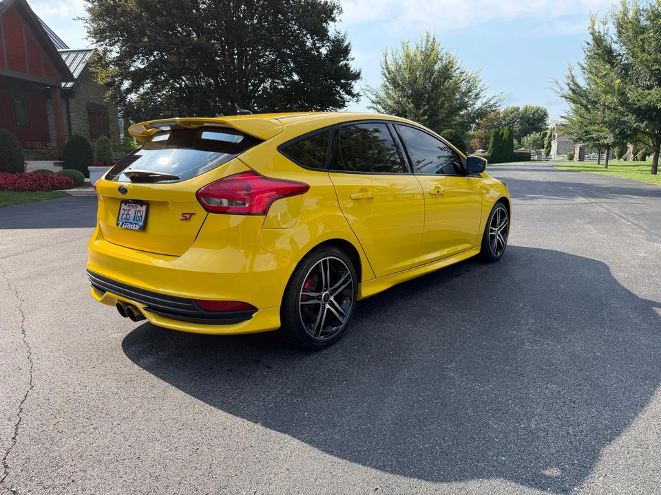 2017 Ford Focus ST 3rd Gen - Image 8 of 31