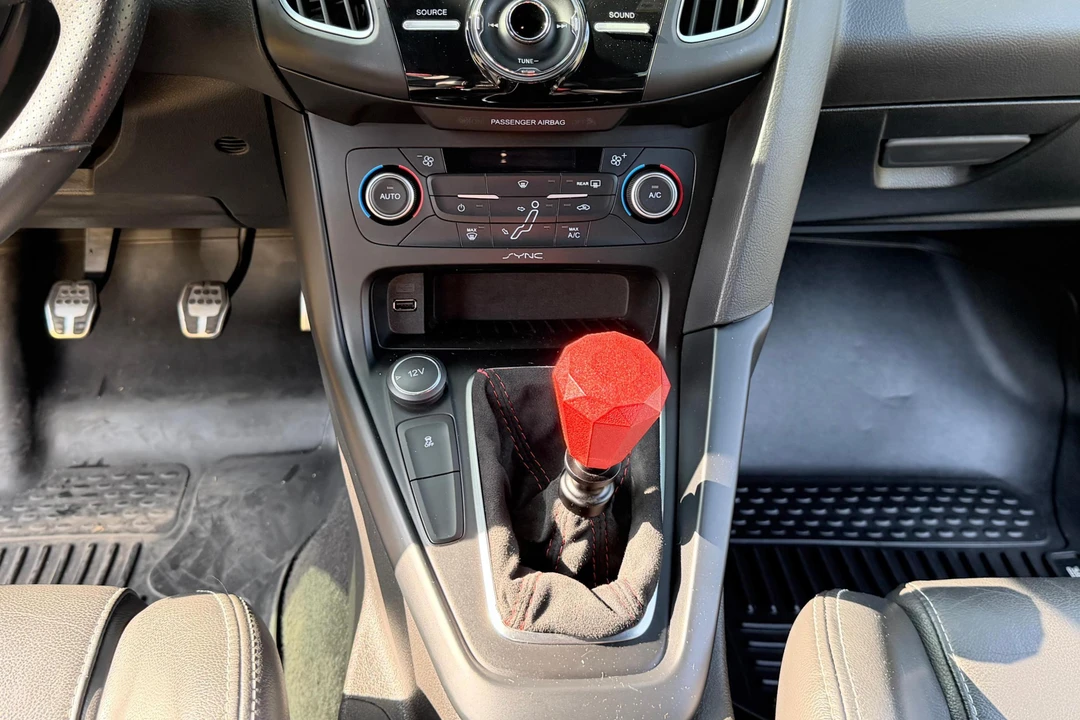 2017 Ford Focus ST 3rd Gen - Image 25 of 31