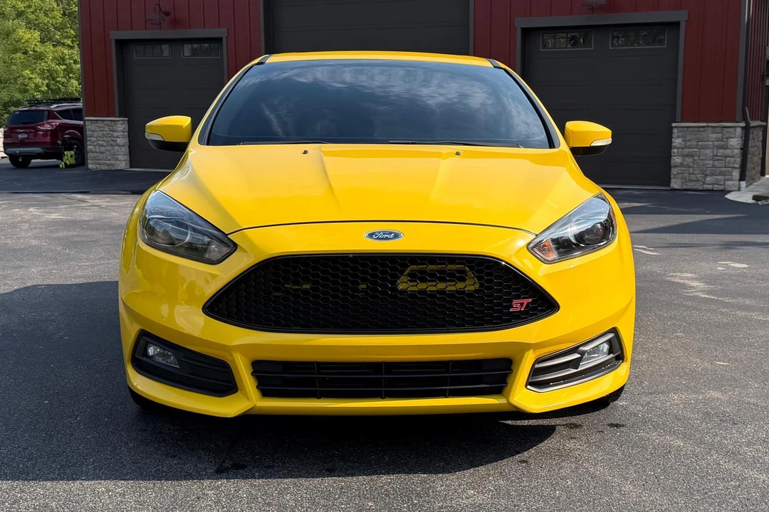 2017 Ford Focus ST 3rd Gen - Image 2 of 31