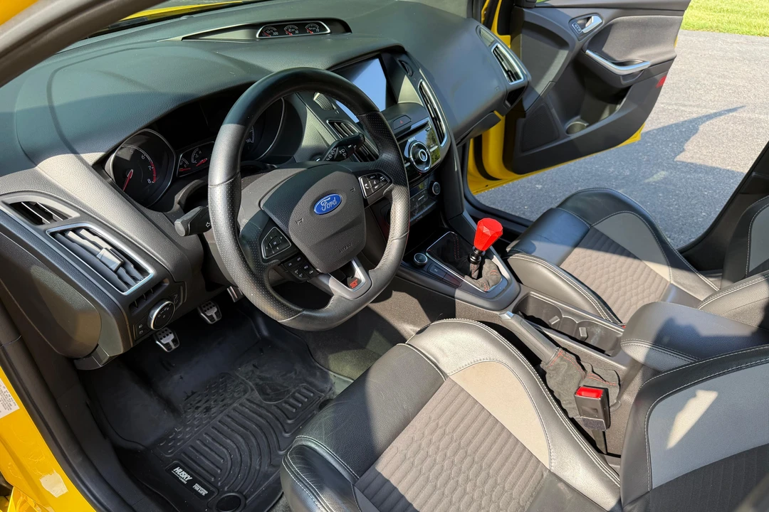 2017 Ford Focus ST 3rd Gen - Image 23 of 31