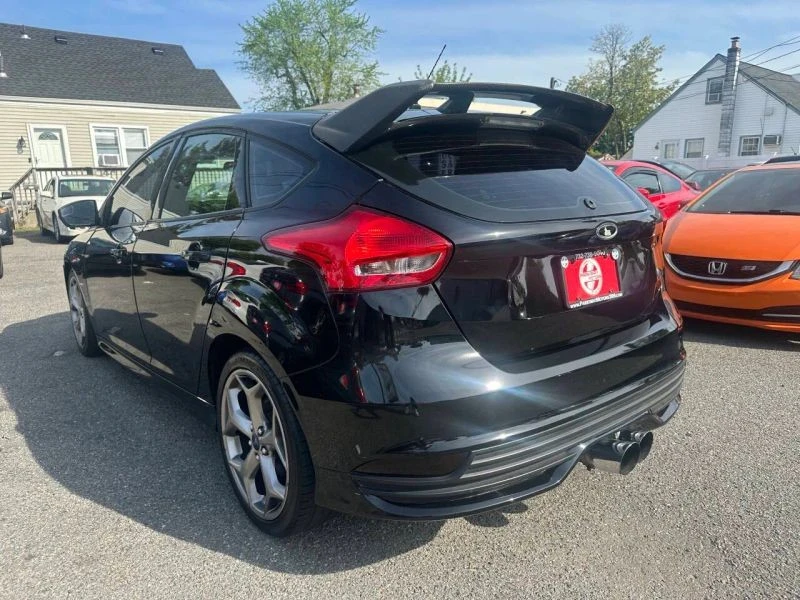 2017 Ford Focus 3rd Gen - Image 5 of 12