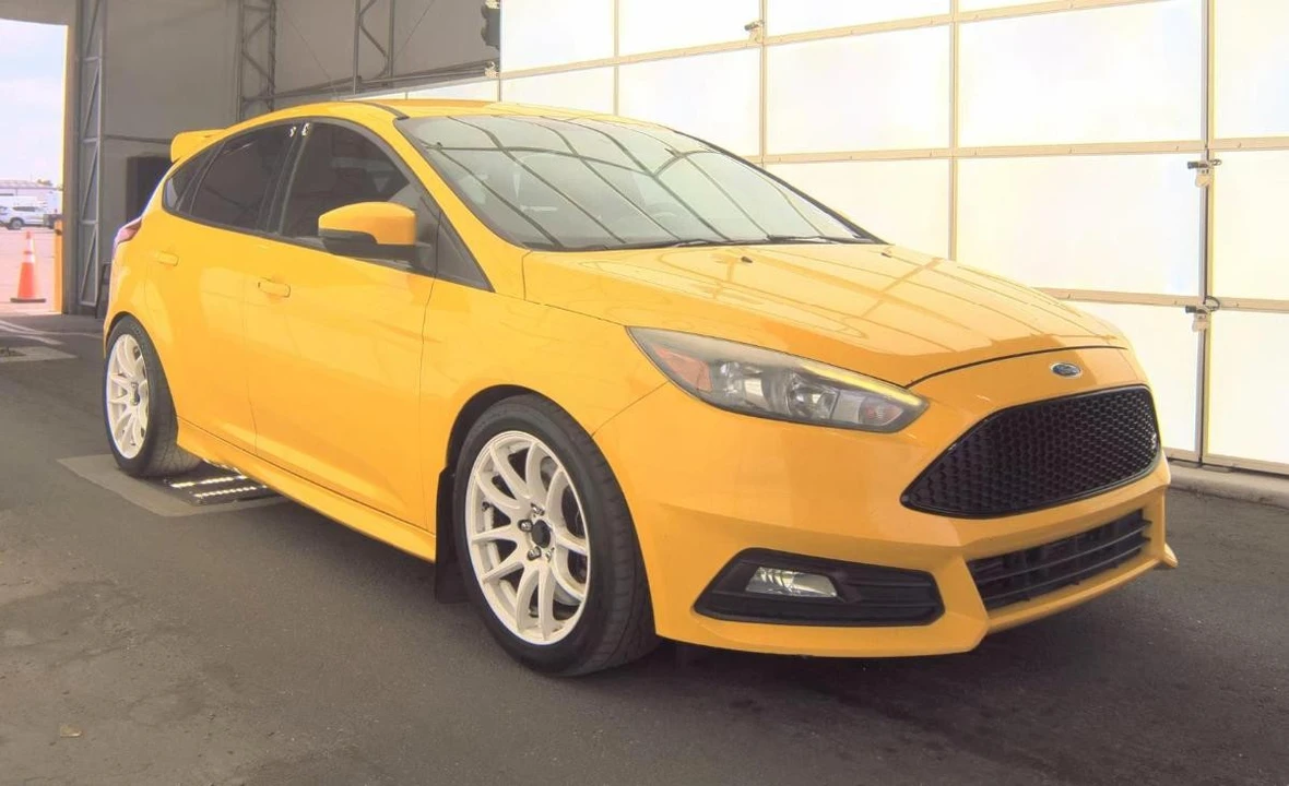 2017 Ford Focus ST 3rd Gen - Image 3 of 14