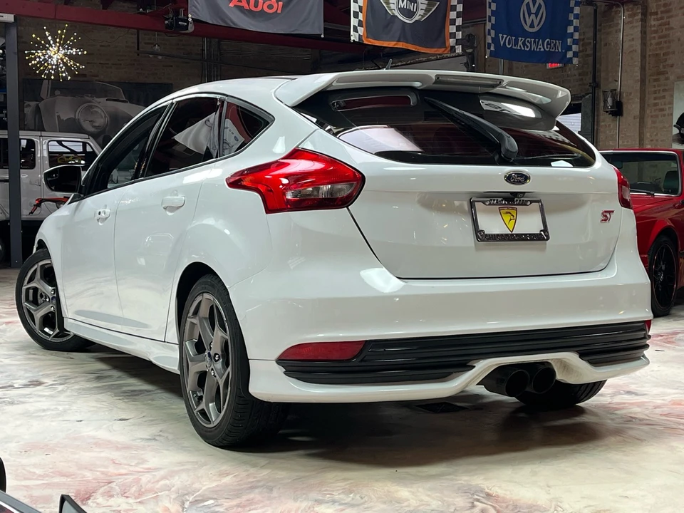 2017 Ford Focus ST 3rd Gen - Image 6 of 21