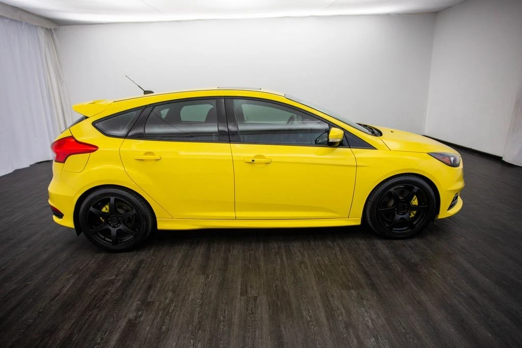 2017 Ford Focus ST 3rd Gen - Image 6 of 12